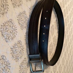 Men’s brown Columbia Belt